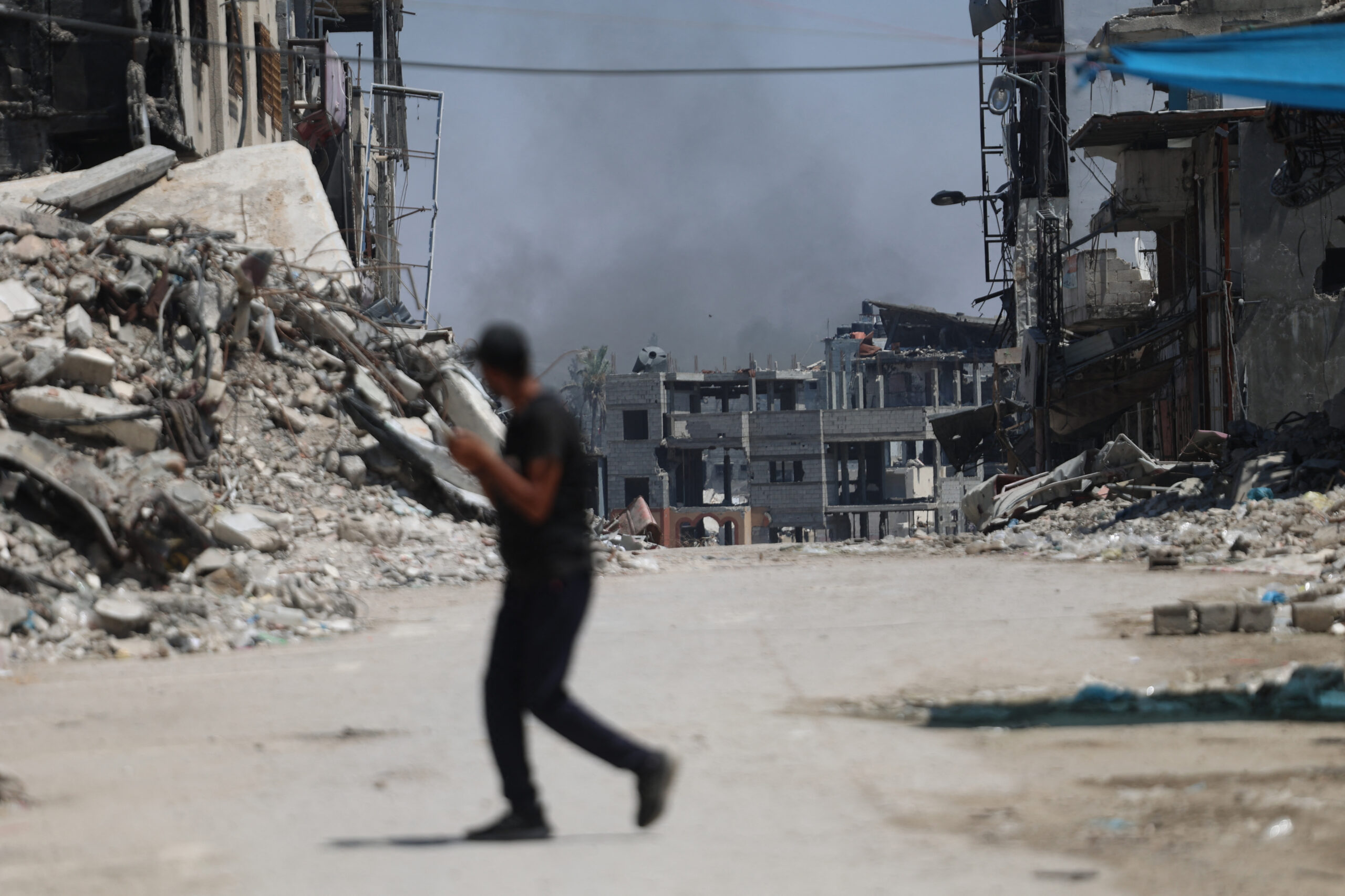 Fighting rages in Gaza City's Shujaiya for fourth day