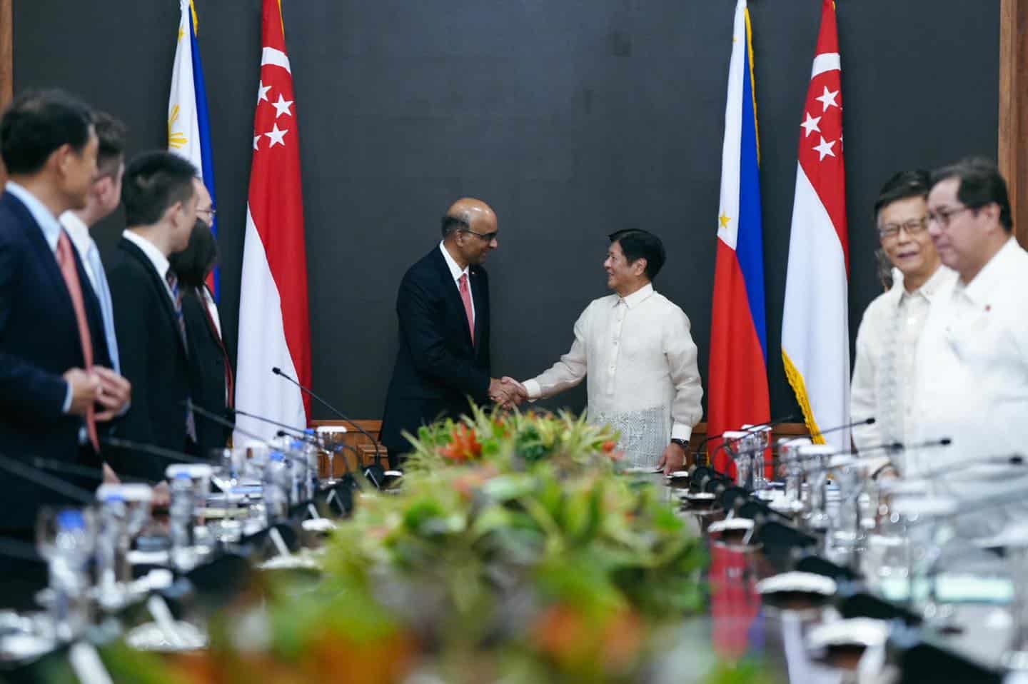 Singapore President Tharman Shanmugaratnam on Thursday expressed Singapore's commitment to supporting the Philippines' economic development.