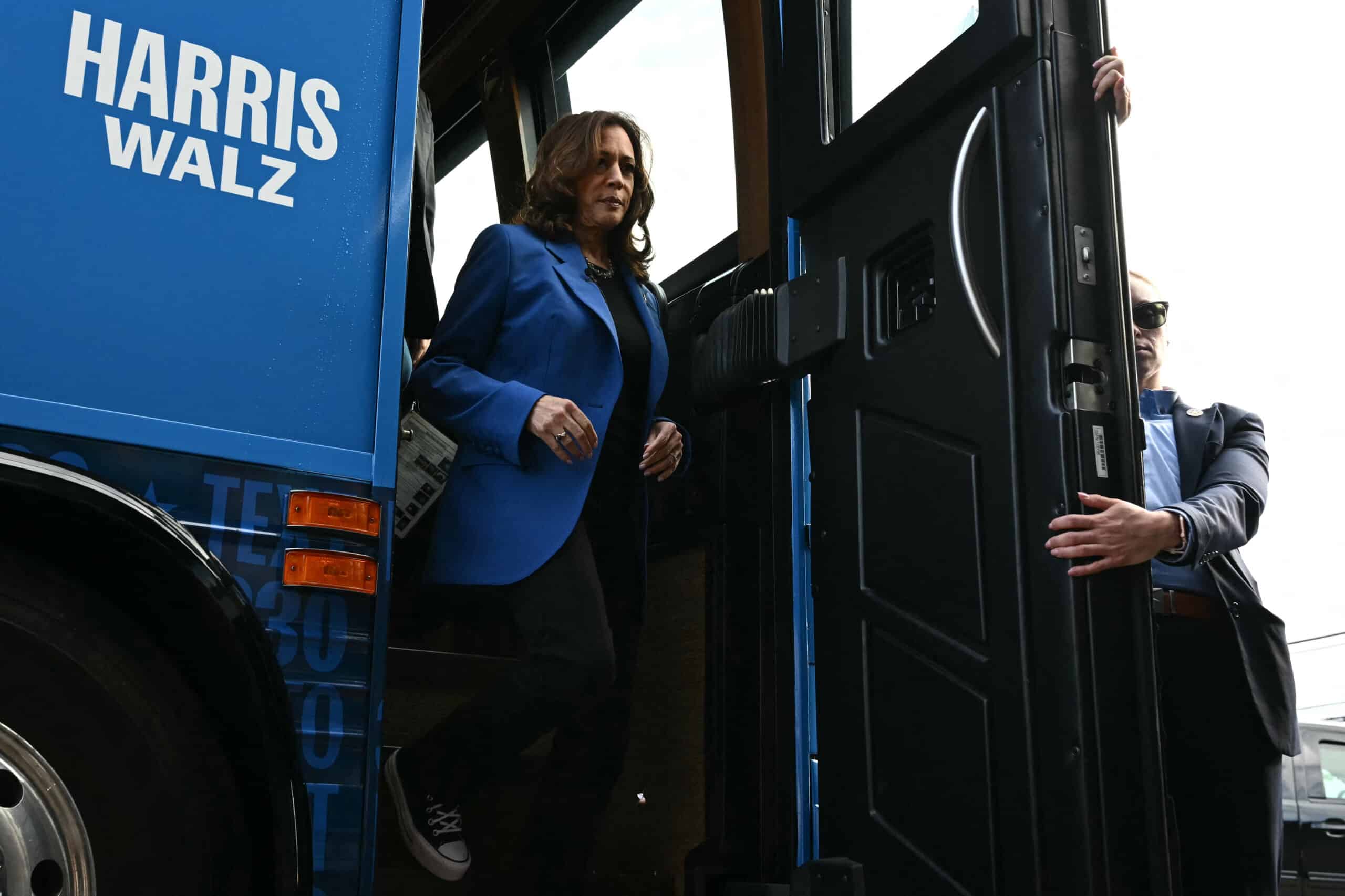 Harris on battleground bus tour ahead of Democratic convention