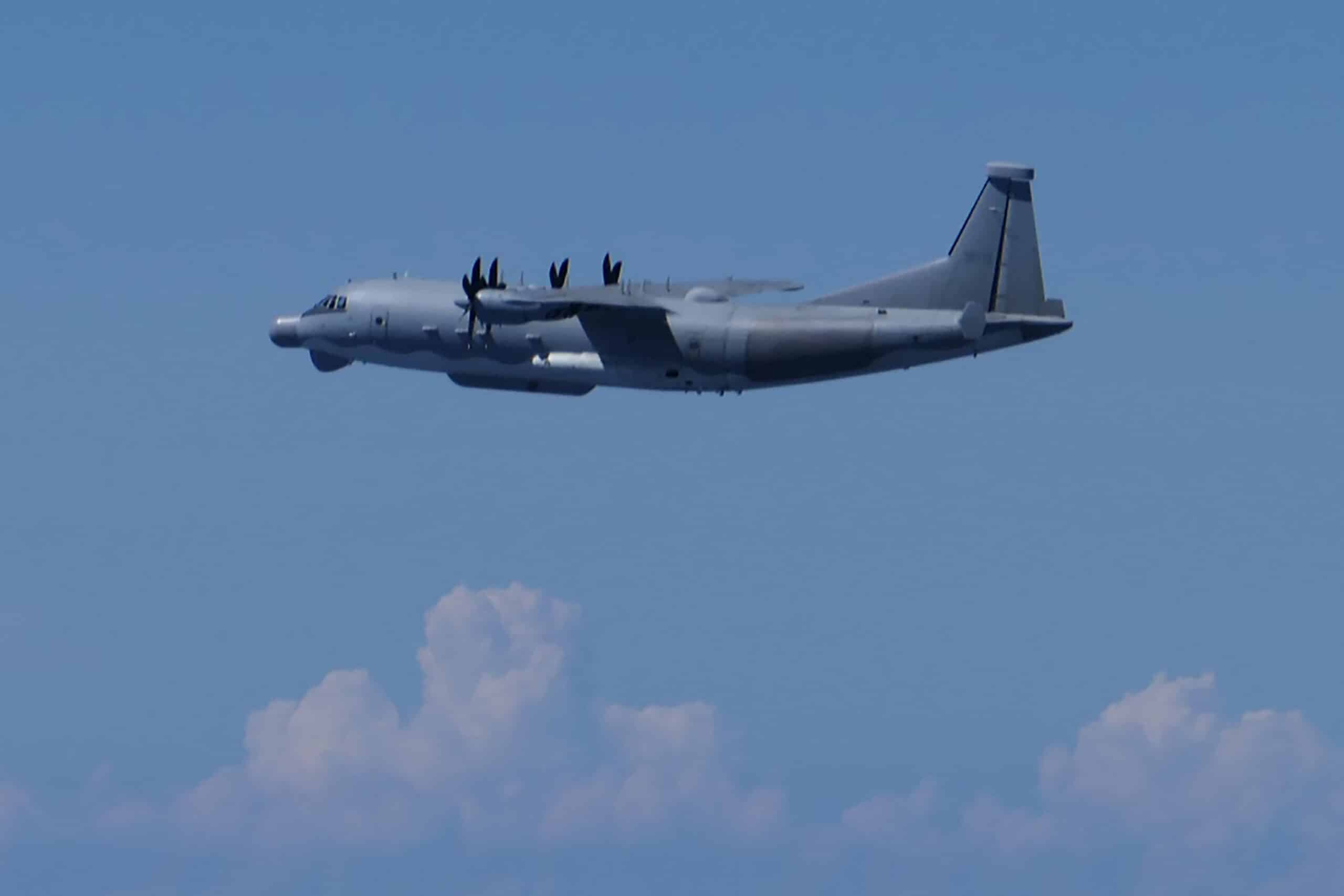 Japan says Chinese aircraft incursion 'serious violation'