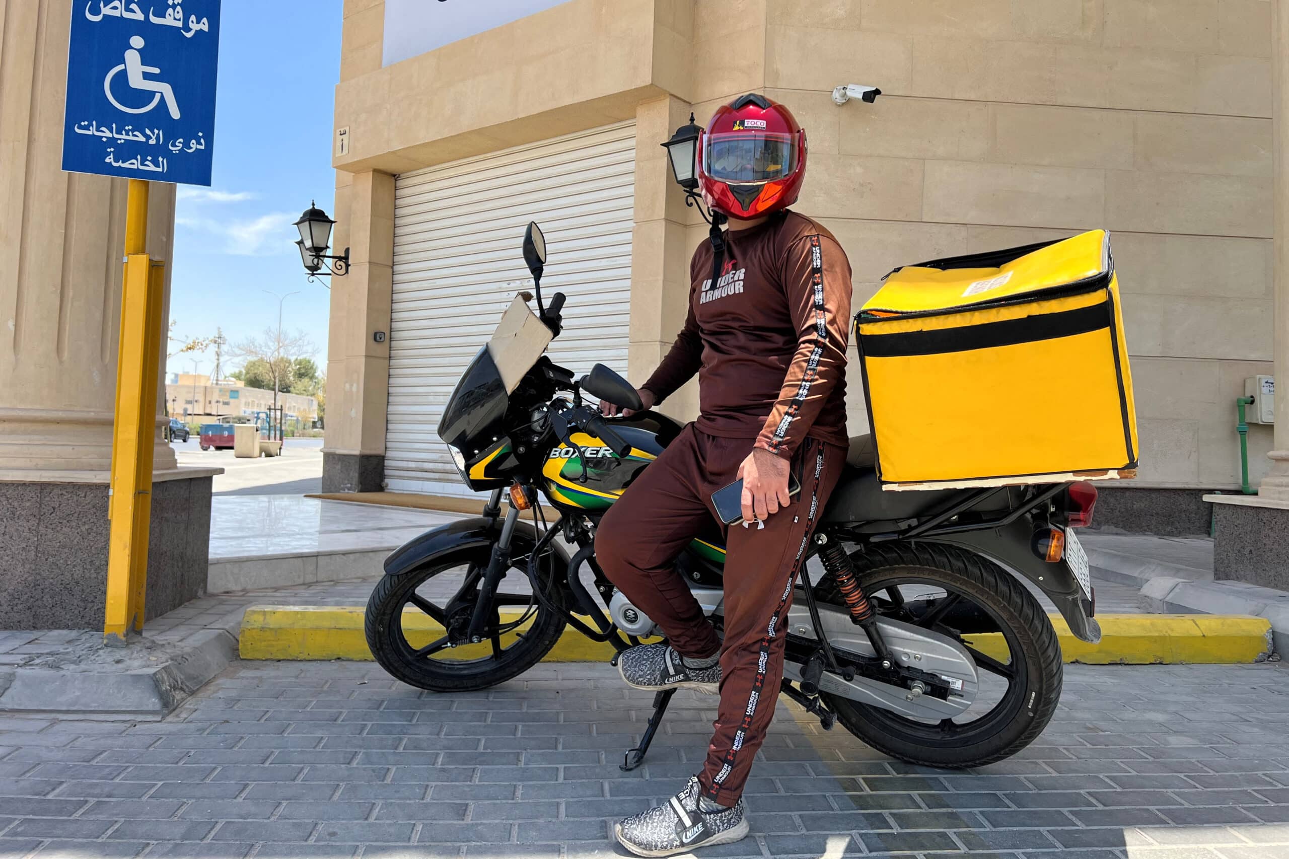 Saudi delivery drivers bake in ‘deadly’ summer heat