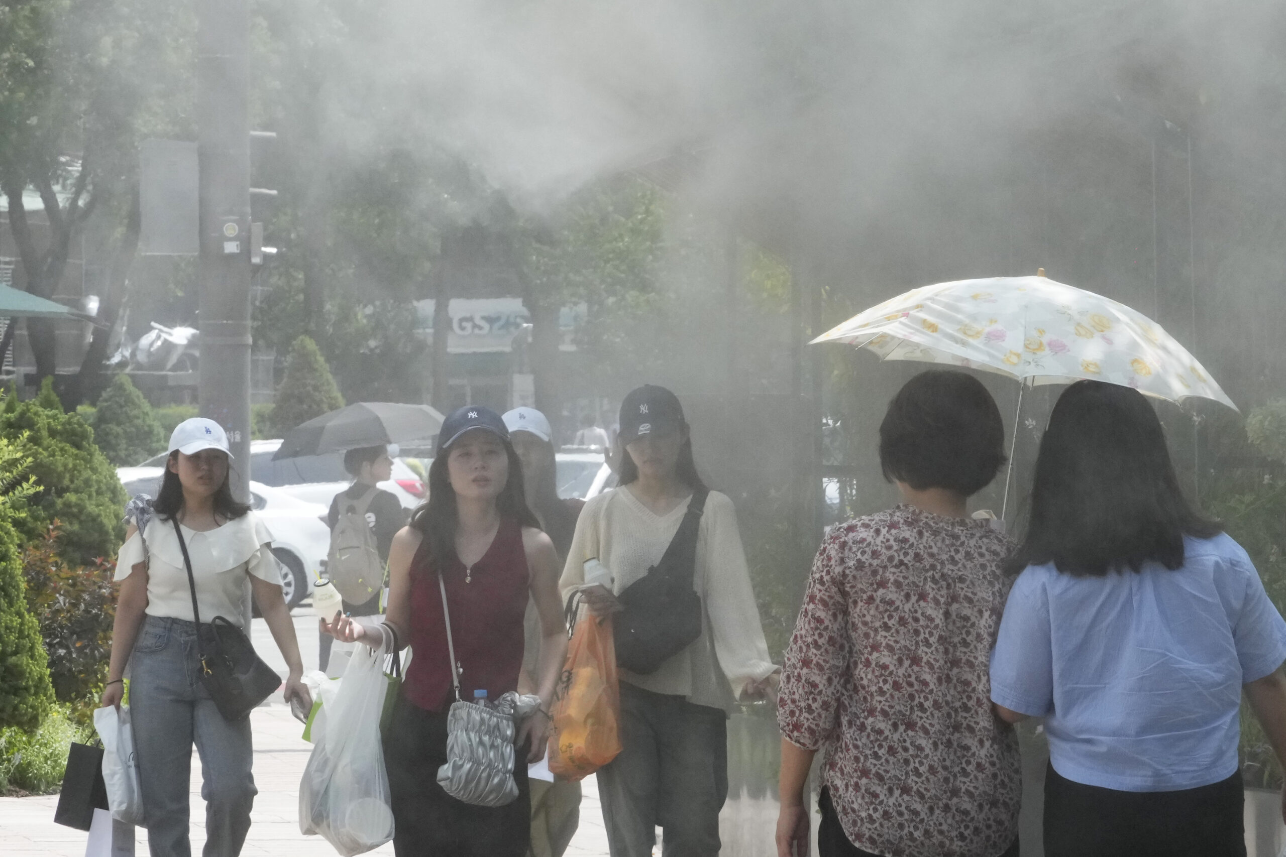 South Korea swelters with 'tropical nights' record in sight