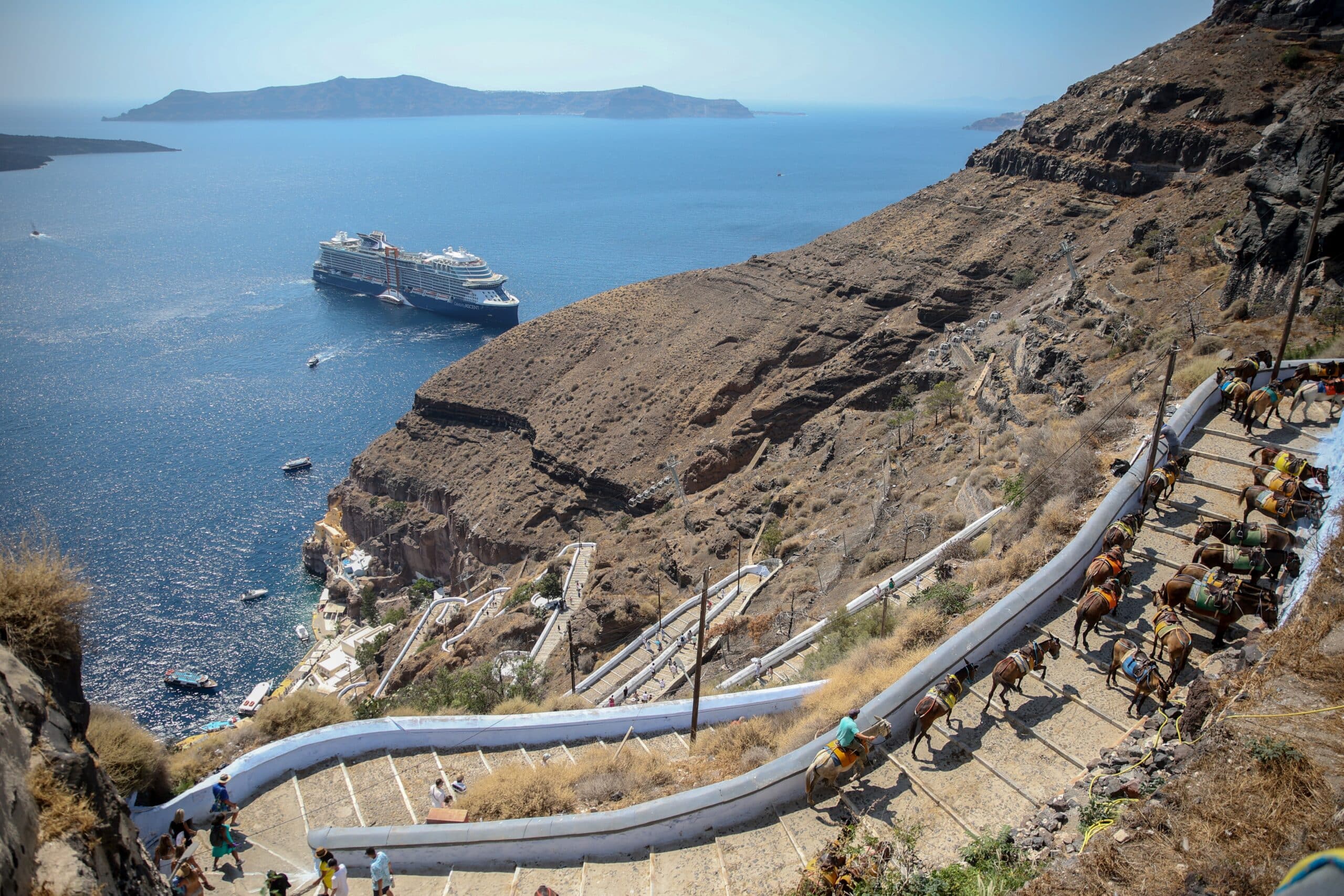 Greece to hike fee for cruise passengers to Mykonos and Santorini