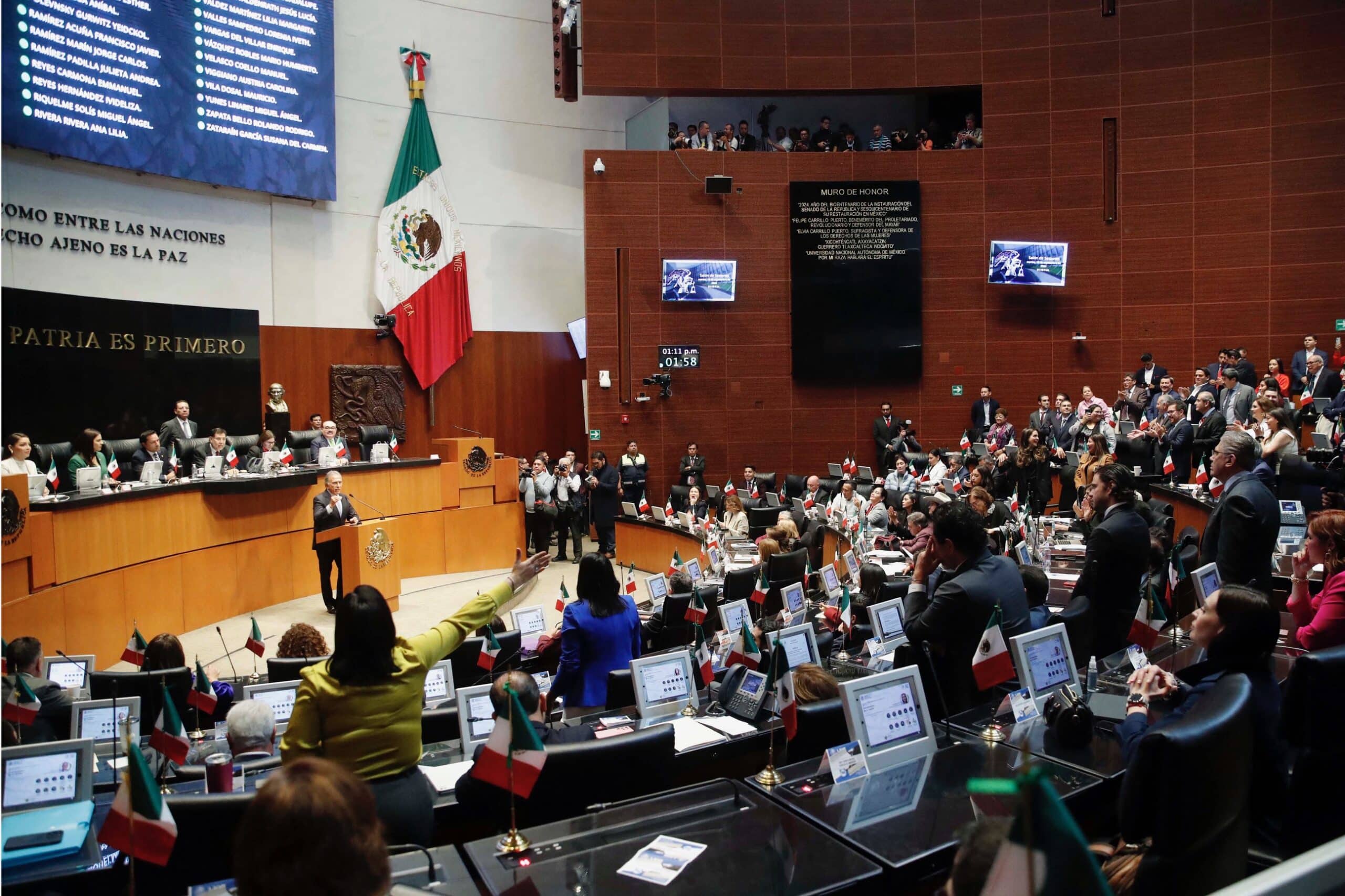 Mexico becomes first country to approve popular election of judges