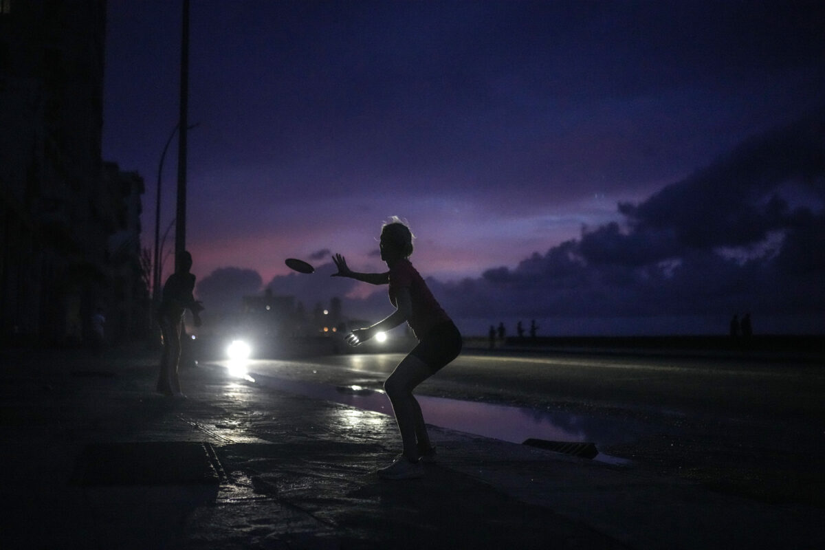 Cuba gets some electricity back after major outage