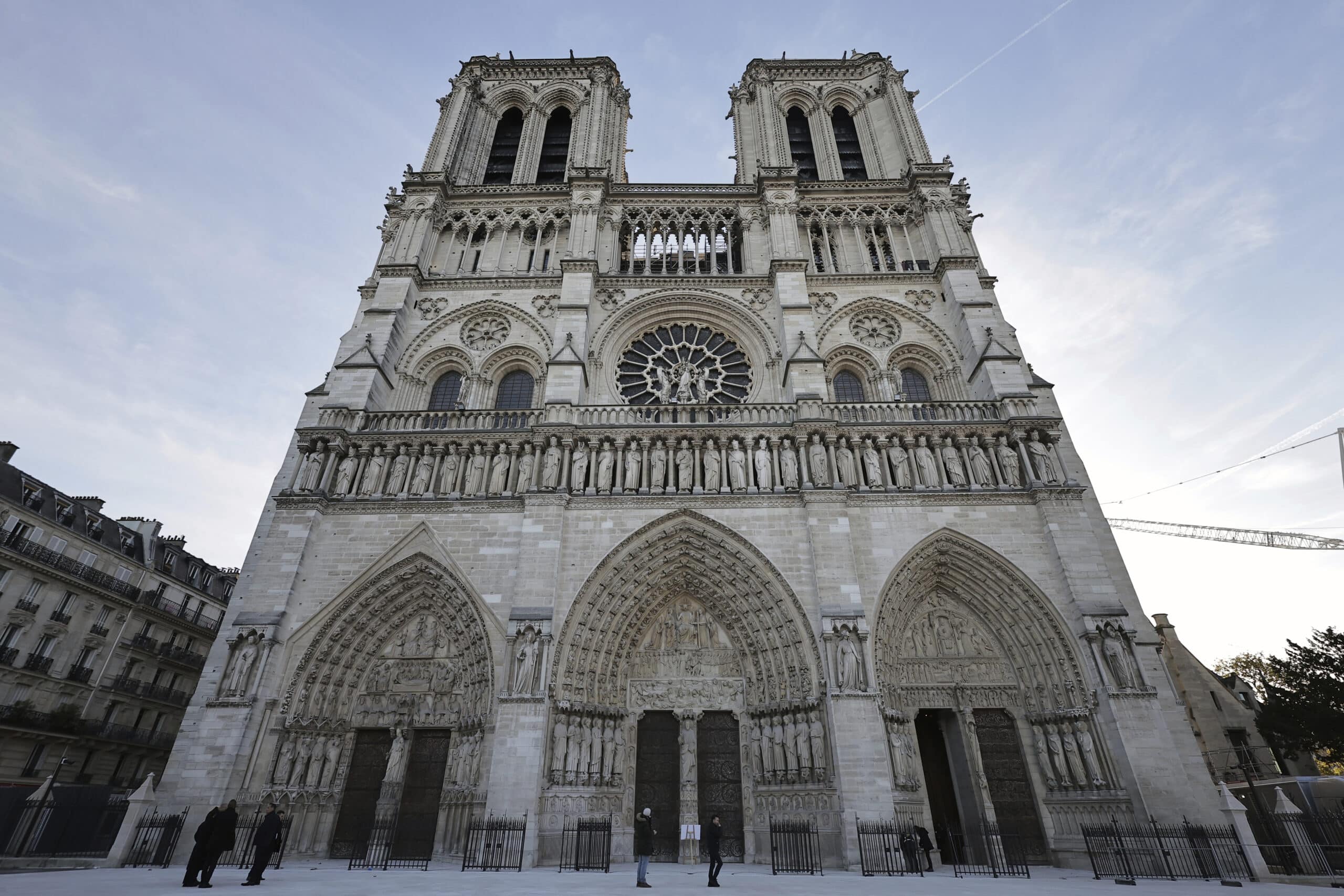 Notre Dame Cathedral unveils new interior 5 years after disastrous fire