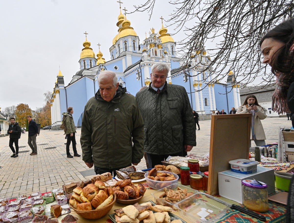 EU vows 'unwavering' support for Ukraine after Trump win