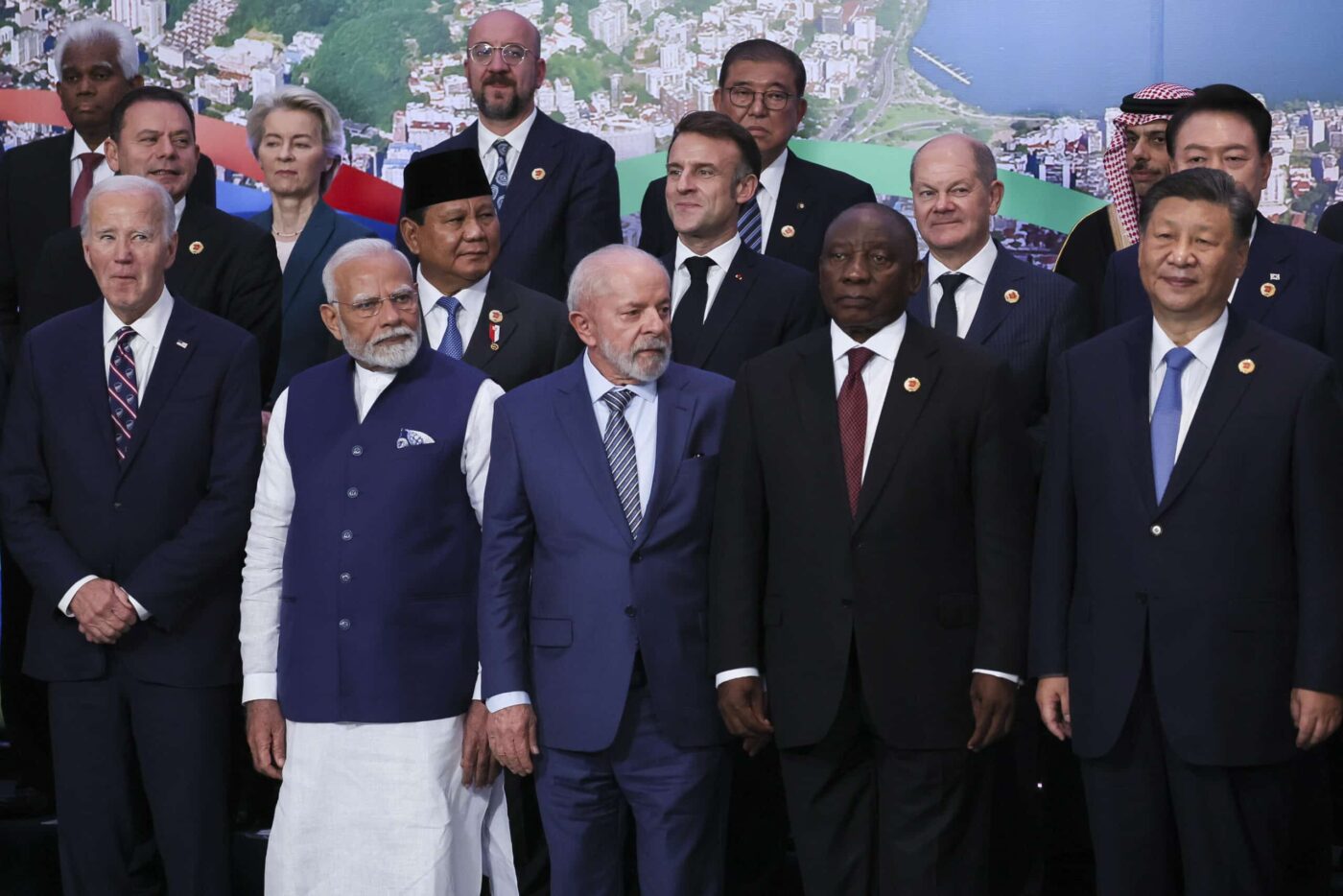 Take two: Biden makes it into G20 leaders' photo