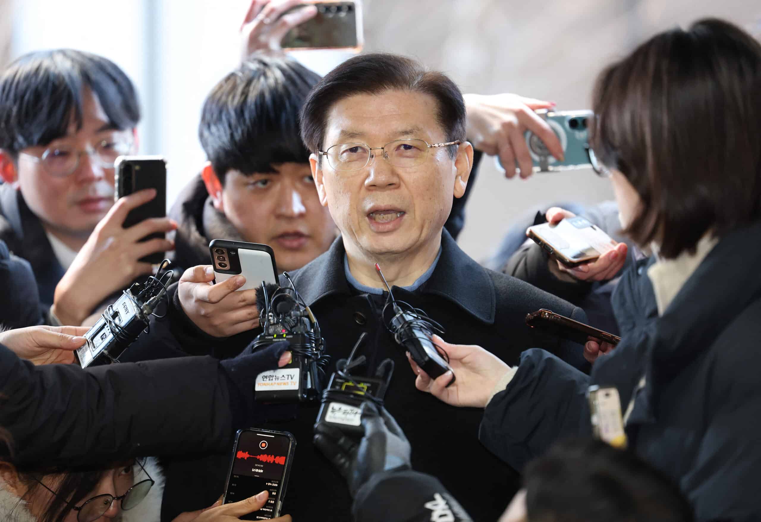 South Korea presidential security chief urges 'no bloodshed' in Yoon arrest