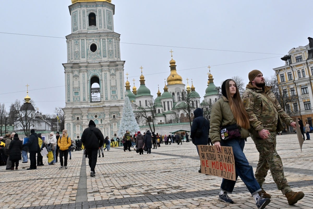 Zelensky vows Ukraine will do everything in 2025 to stop Russia