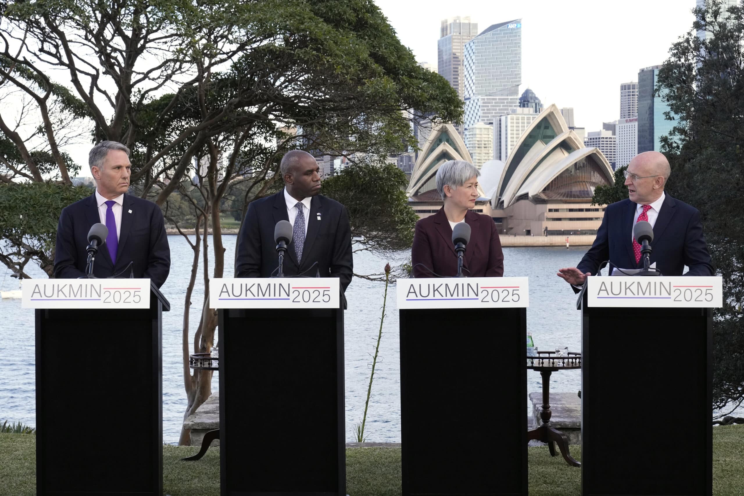 Britain, Australia to sign 50-year nuclear submarine treaty