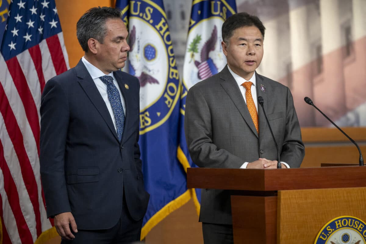 Featured articles right