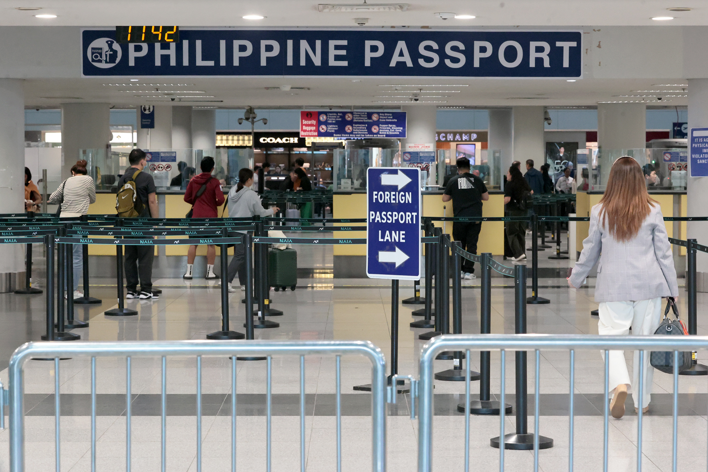 Teen girl with fake papers bound for Saudi Arabia rescued at Naia 1