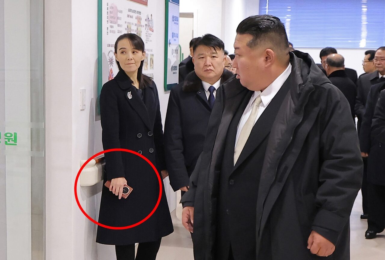 Kim Yo-jong spotted with what appears to be Chinese foldable smartphone
