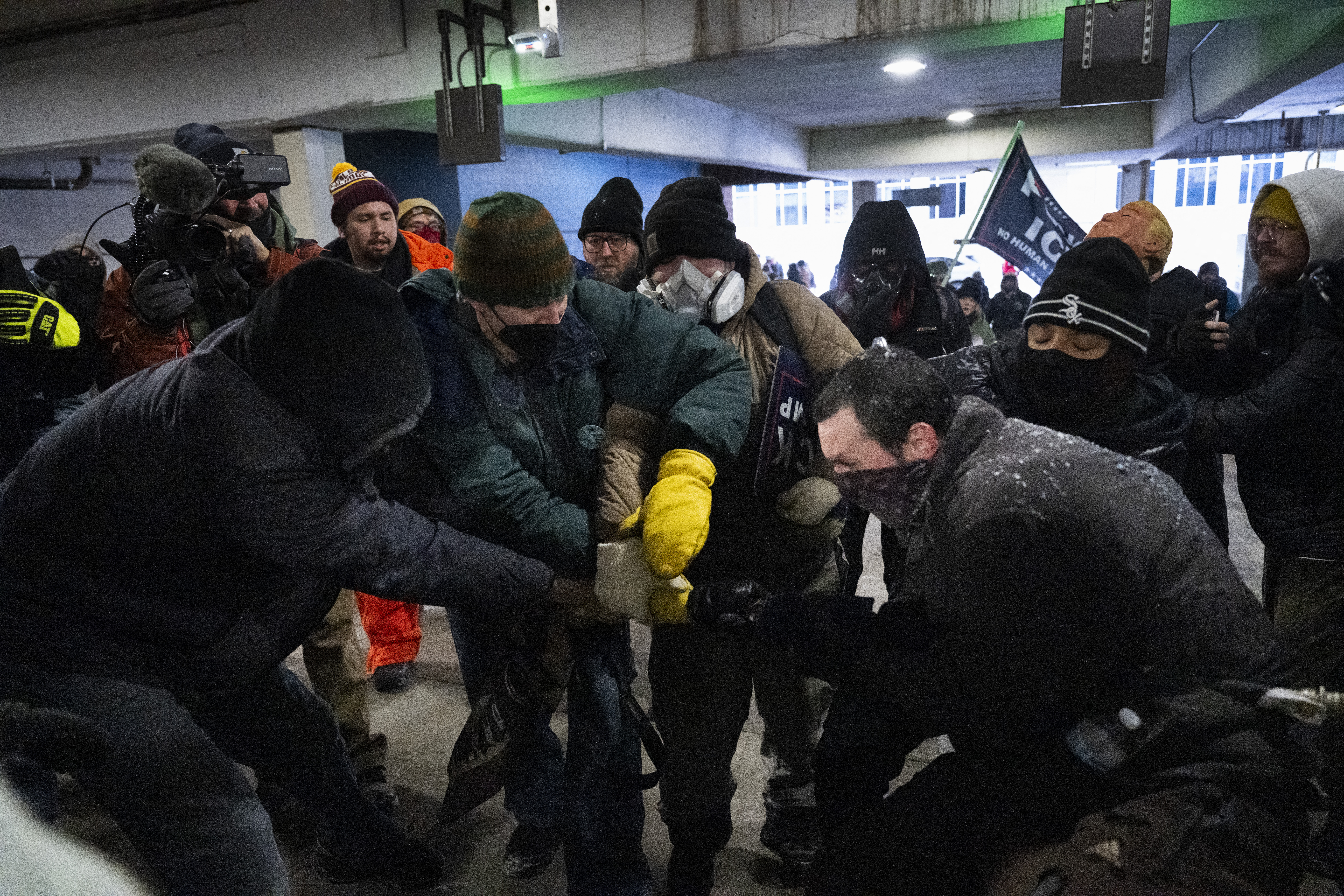 Trump orders 1,500 troops to prepare for possible Minnesota deployment