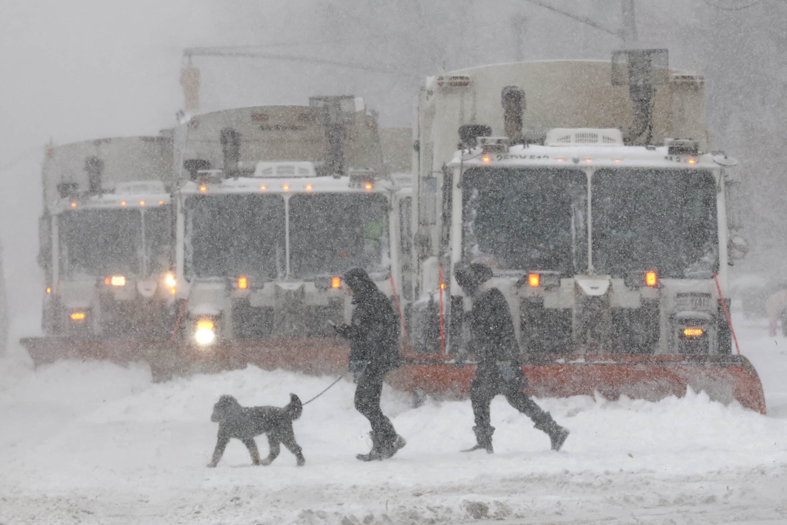  Historic winter storm kills at least 11 across US