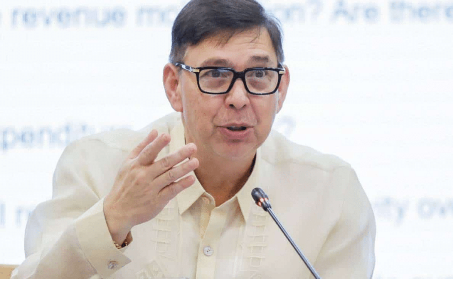 Recto leads PH caretakers while Marcos in UAE