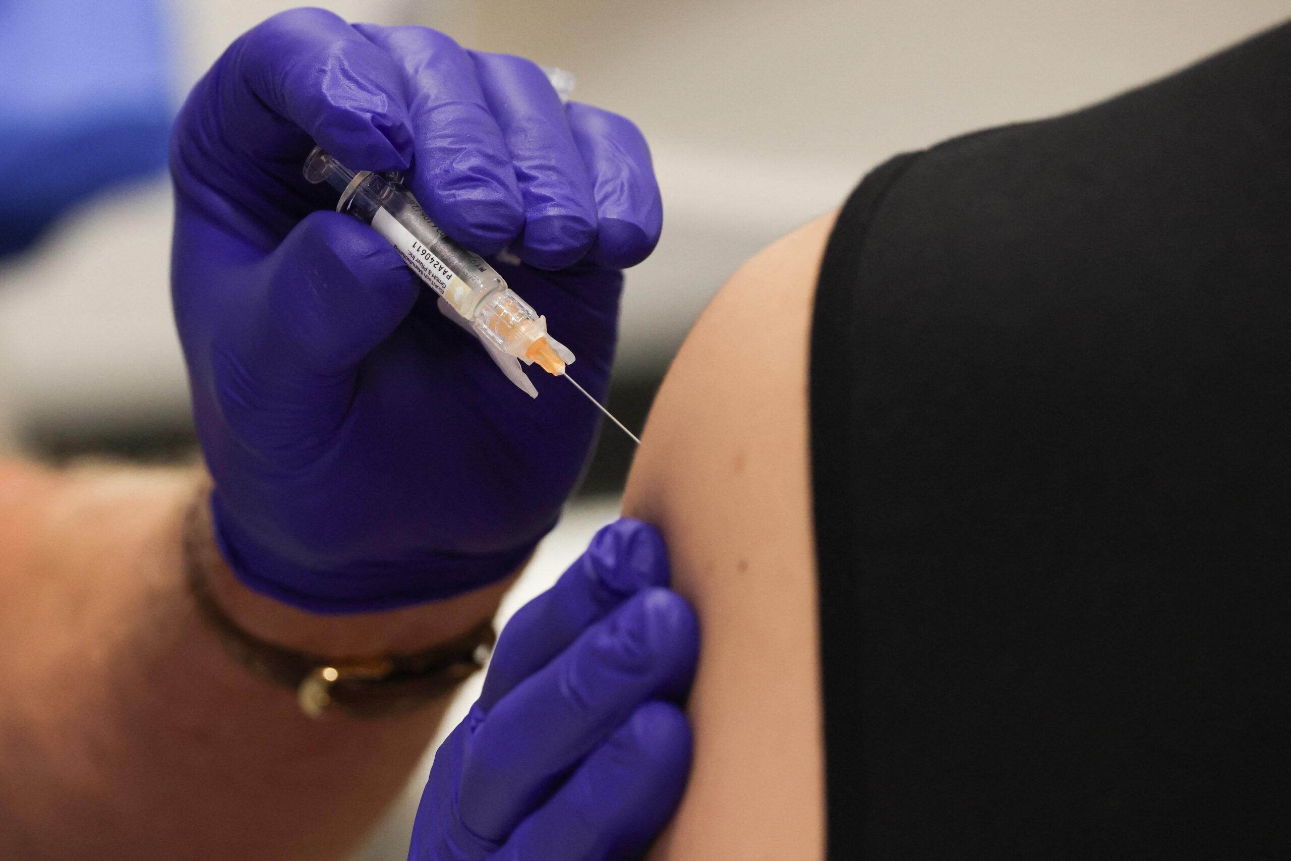 Most vaccine-hesitant people eventually got Covid jab – UK study