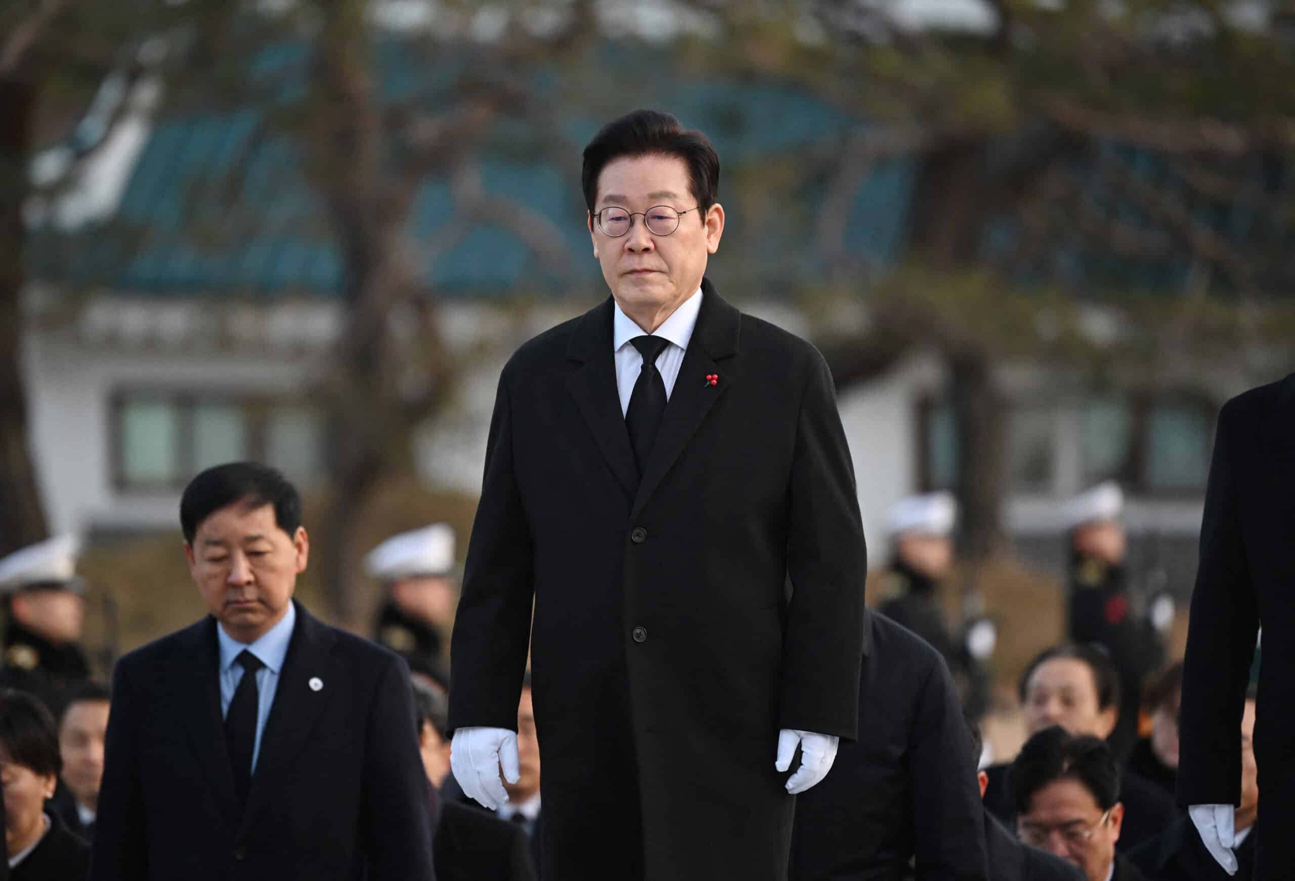 S. Korean president heads to China, hoping to sidestep Taiwan tensions