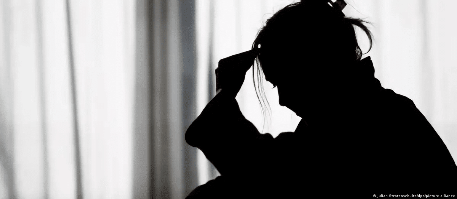 Menopause: When hormones harm the economy