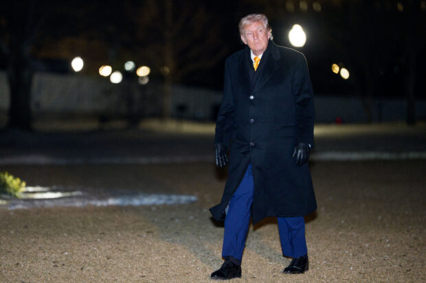 Trump threatens to stop opening of Canada-US bridge