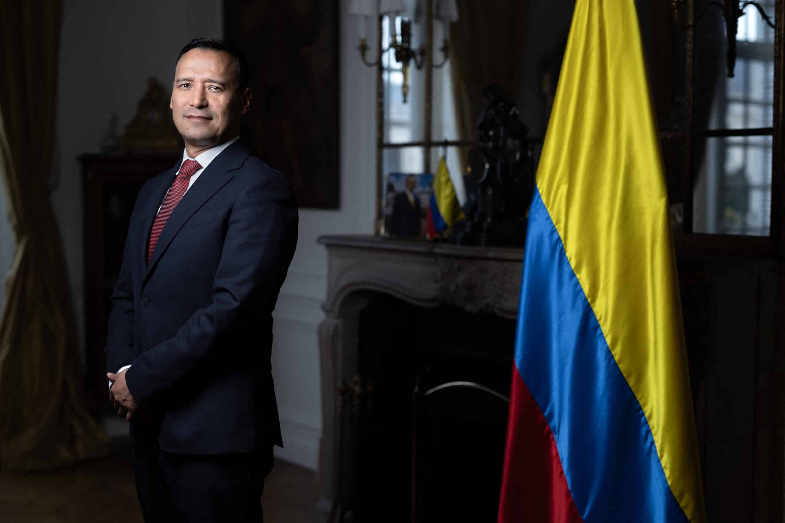 Colombian minister: Venezuela pressuring guerrillas since Maduro’s fall