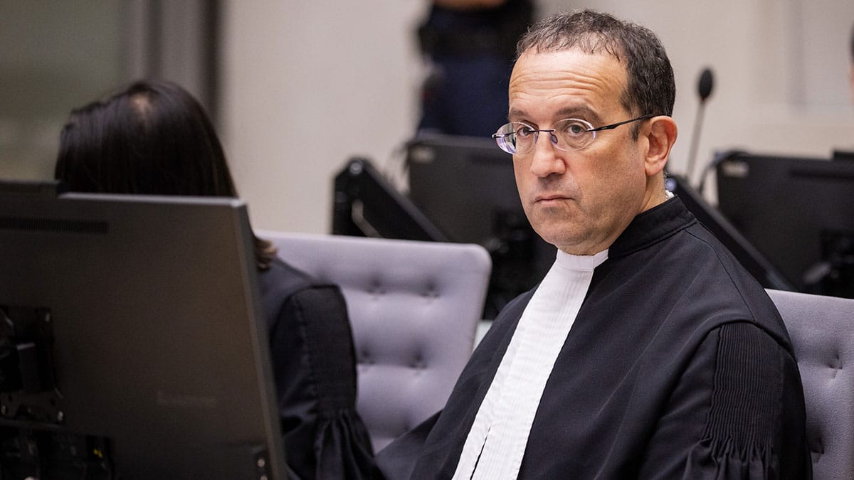 Kaufman sorry for drug war victims, but insists client is blameless