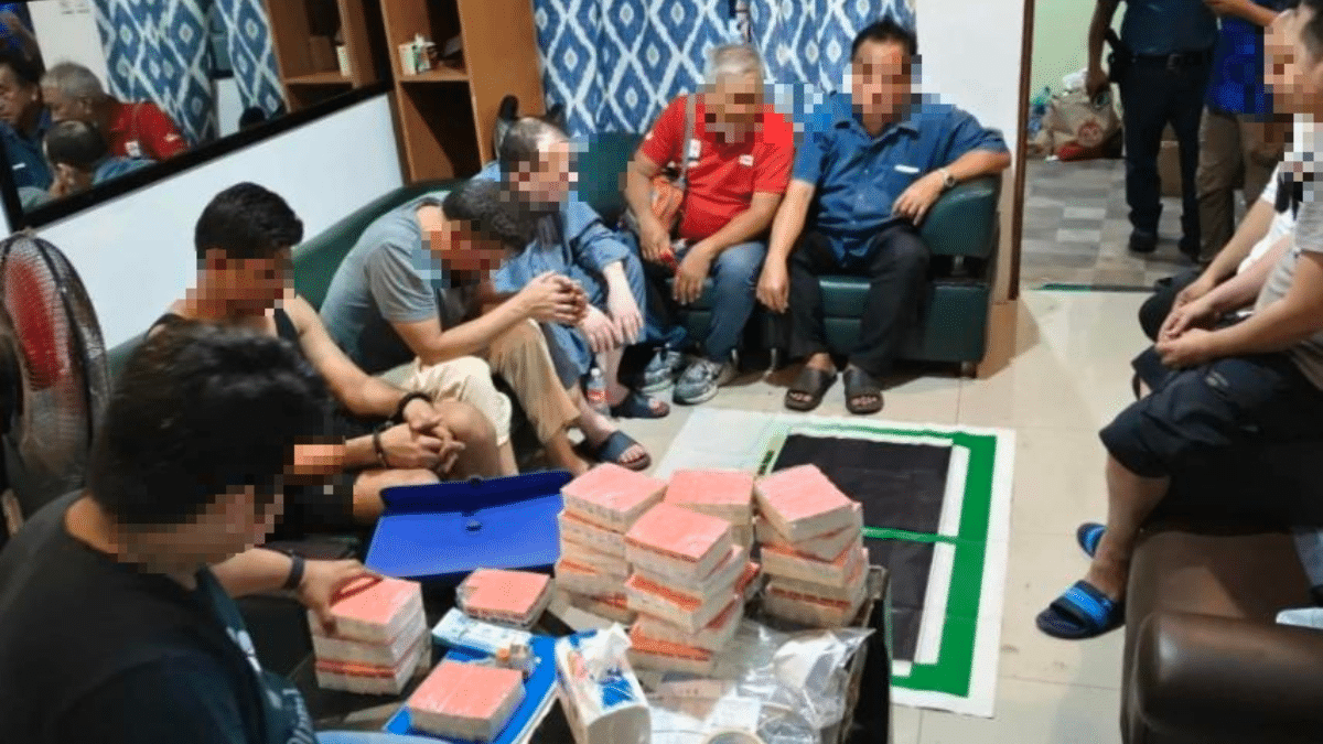 3 Pakistanis nabbed for alleged fake drug sale in Parañaque