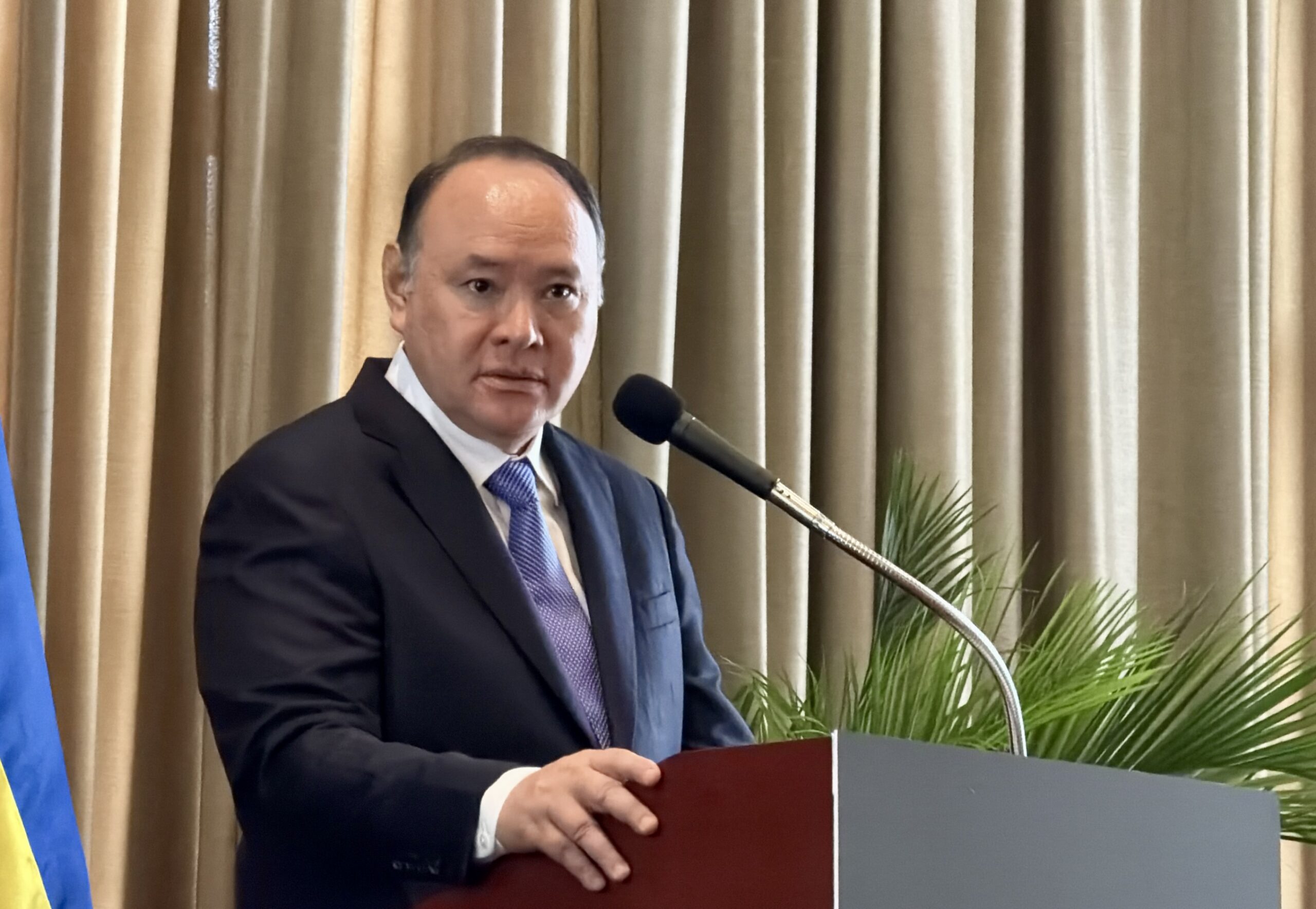 Teodoro calls China action vs 100 Filipinos 'extortion and ...