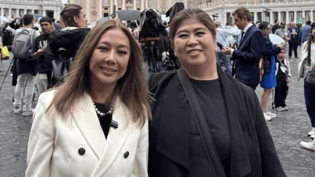 Jessica Soho and Korina Sanchez-Roxas meet at the Vatican for their coverage of the Papal conclave on Wednesday, May 7, 2025. (Photo from Kapuso Mo, Jessica Soho/Facebook)