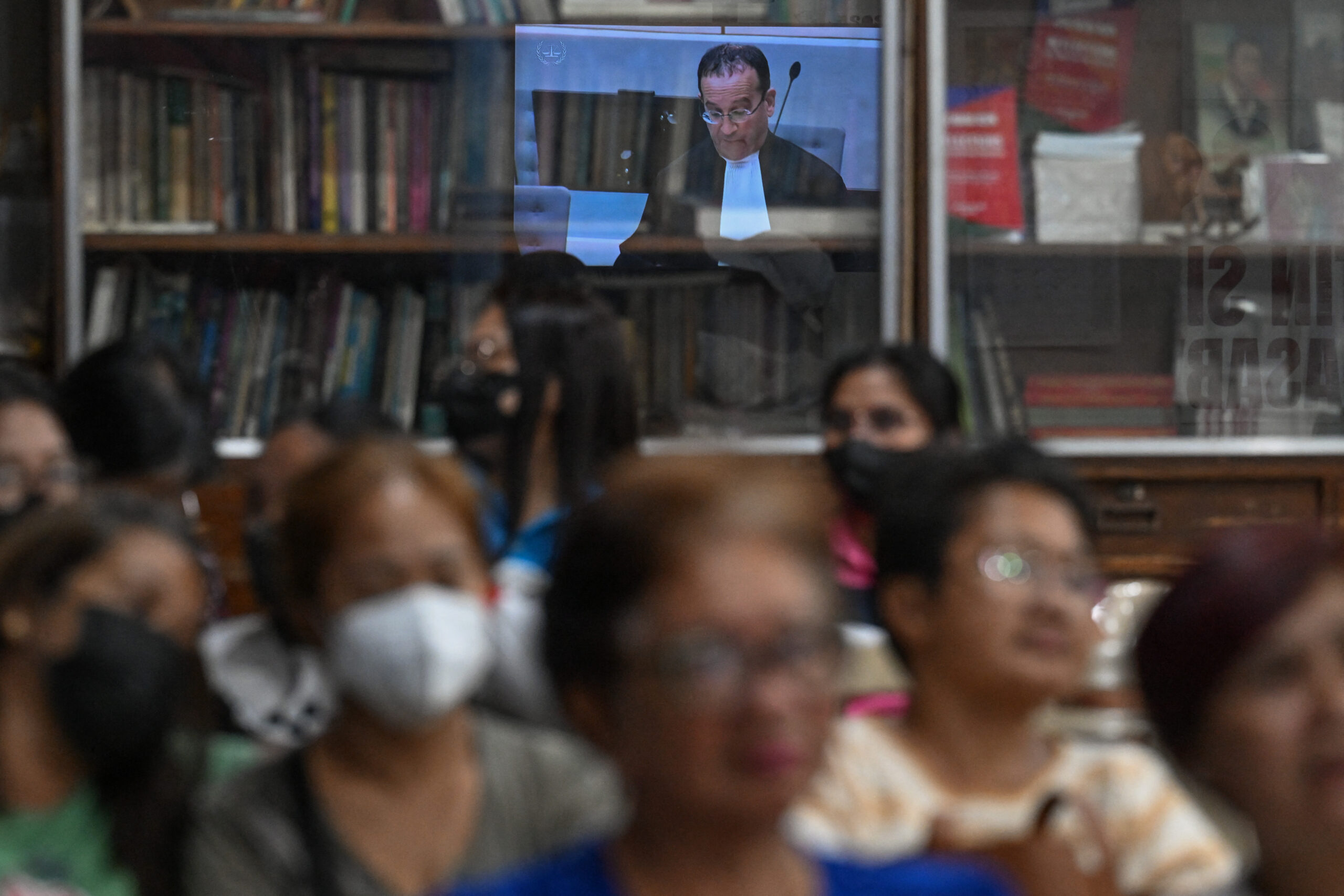 Defense: No proof linking Duterte to Espinosa, Parojinog, Visda deaths